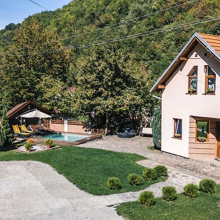 Lodge Zeleni Svet Crni Vrh Eksteriør billede